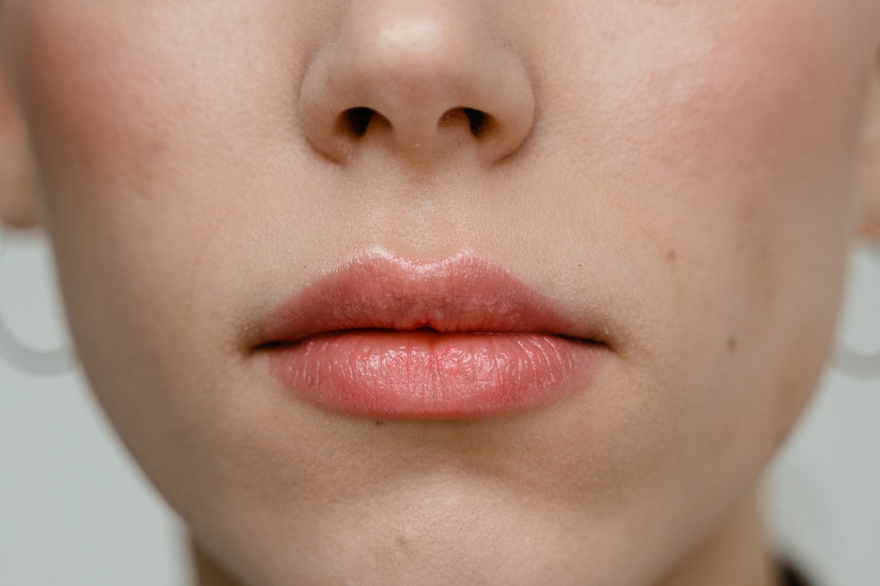 Lip blushing healing stages - The full day-by-day process